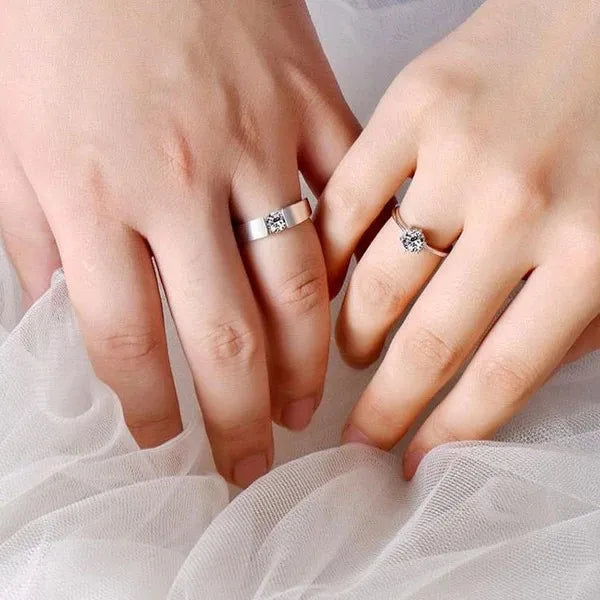 Minimalist Ring Duo – A Stylish Set to Share